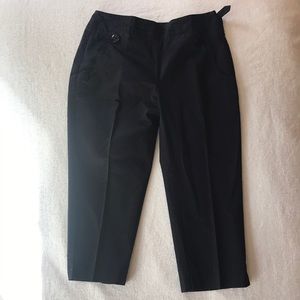 Talbots 4P black capris button detail